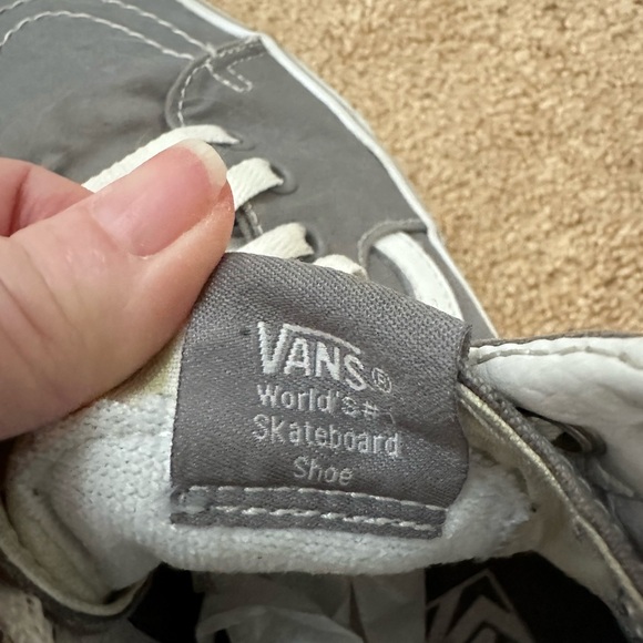 Vans high top skateboard shoes - Picture 4 of 4